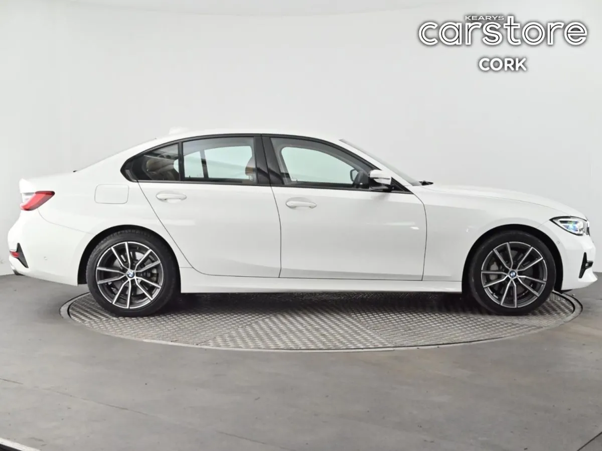BMW 3 Series 330e Sport Pro Auto - Image 3