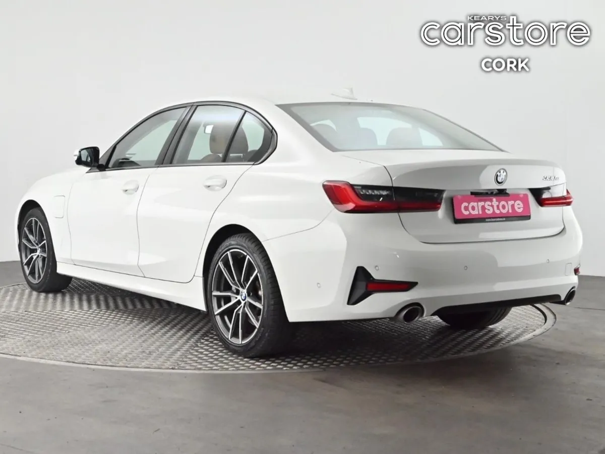 BMW 3 Series 330e Sport Pro Auto - Image 4