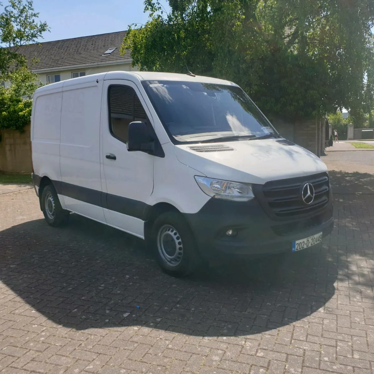 202 Mercedes Sprinter 212CDI SWB High Spec - Image 1
