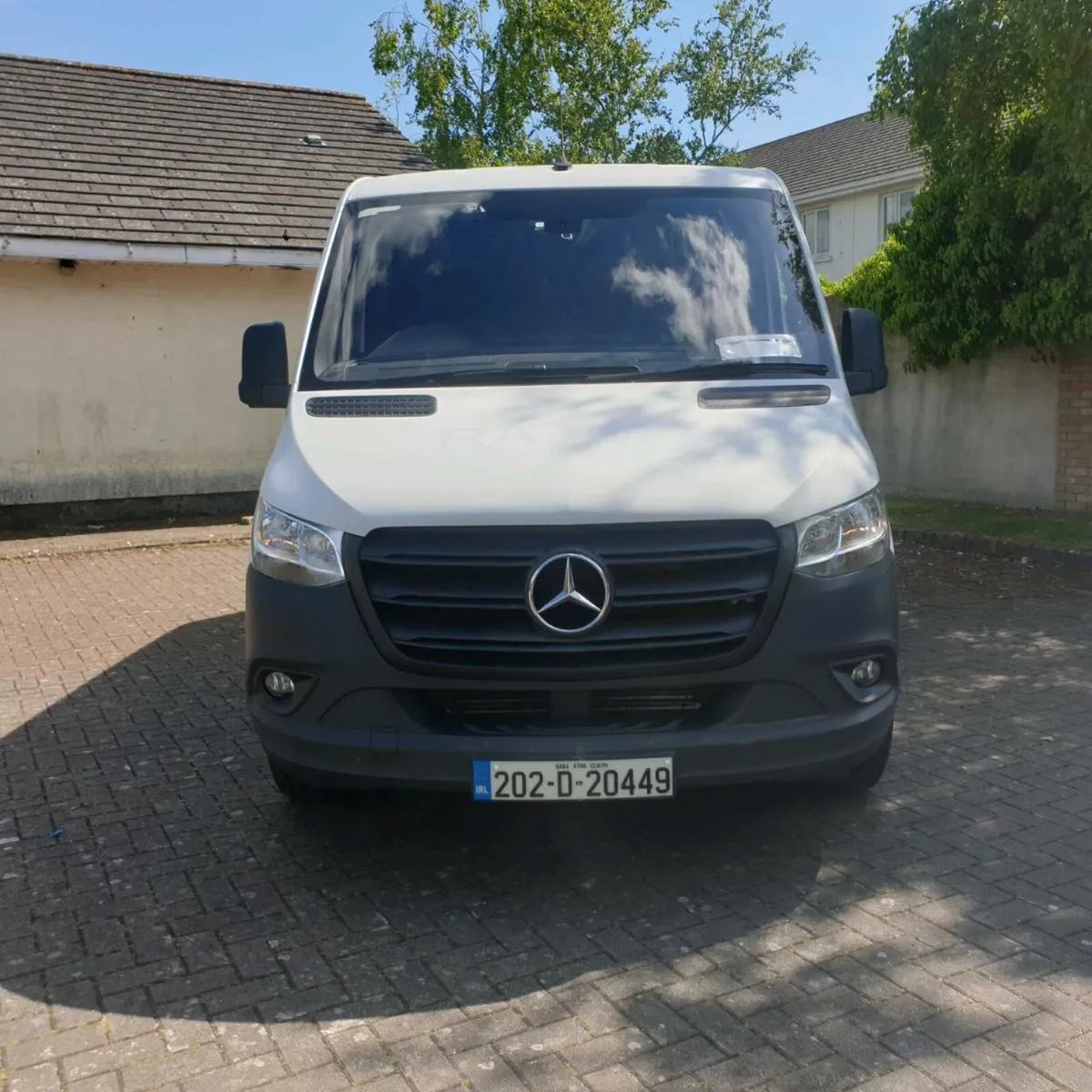 202 Mercedes Sprinter 212CDI SWB High Spec - Image 2