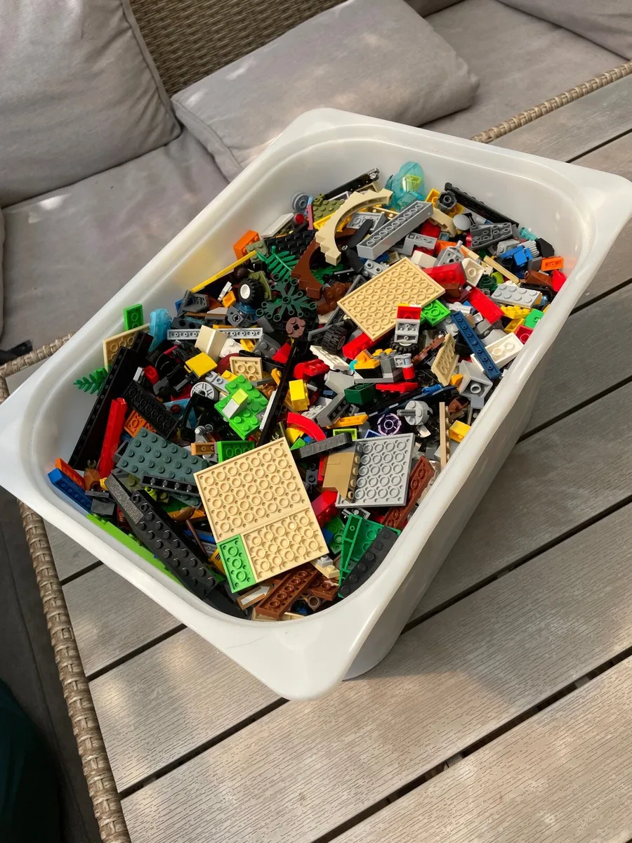 Big lego box - Image 1