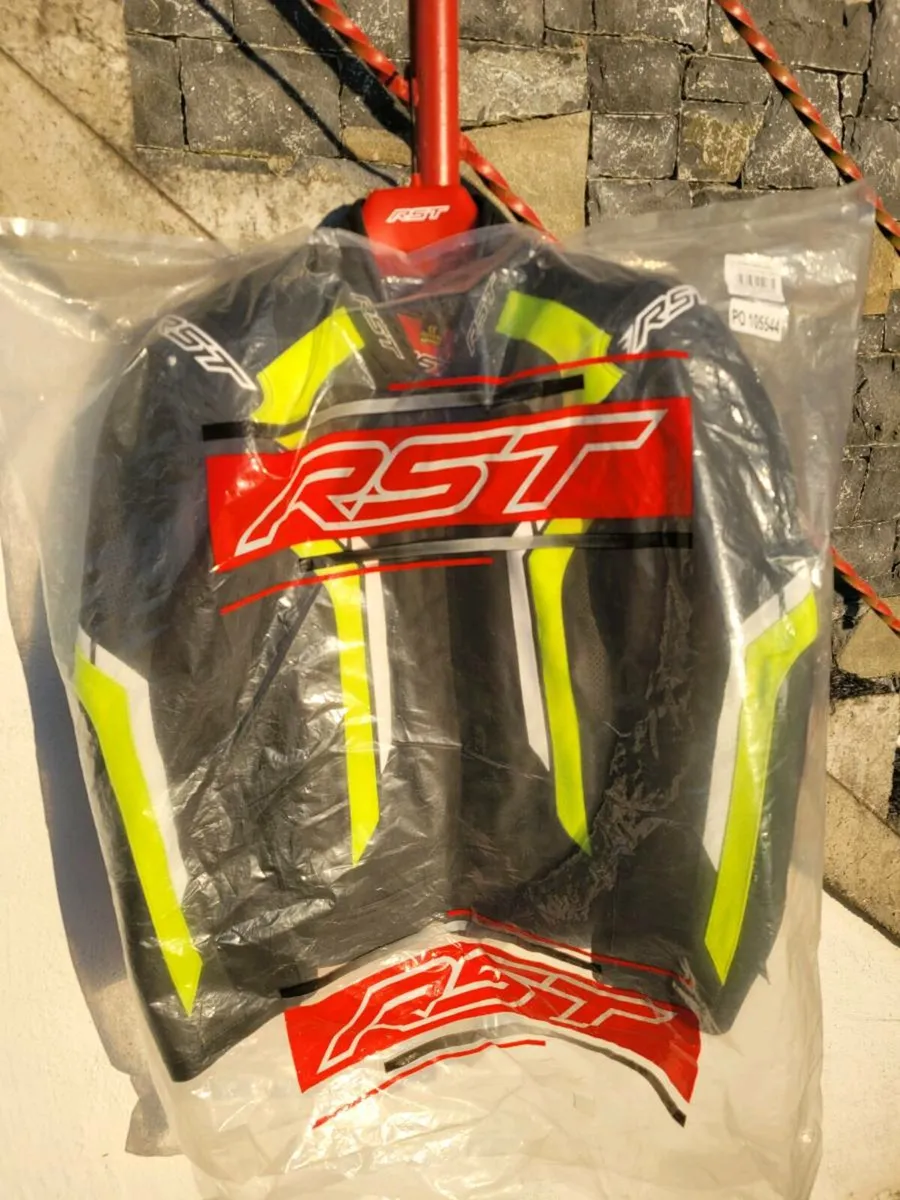 BRAND NEW RST axis leather jacket - Image 1