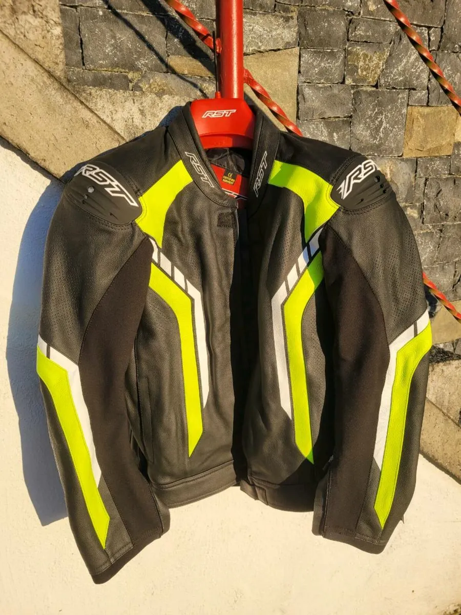 BRAND NEW RST axis leather jacket - Image 2