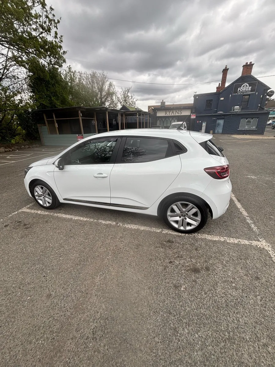 Renault Clio TCE100 White - Image 2