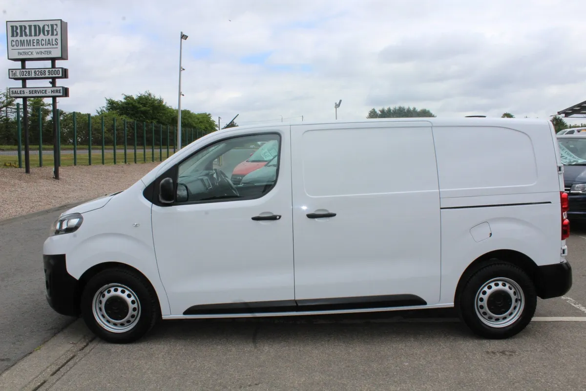 2023 Citroen Dispatch 1000 1.5 Enterprise Edition - Image 2