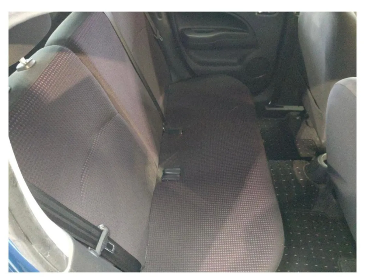 Mitsubishi mirage - Image 4