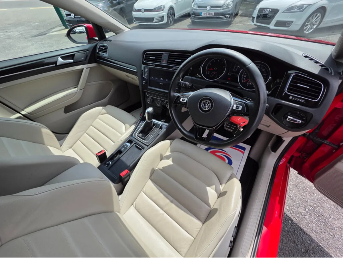 Volkswagen Golf 1.4 FULL CREAM LEATHER PACK HIGHLI - Image 3