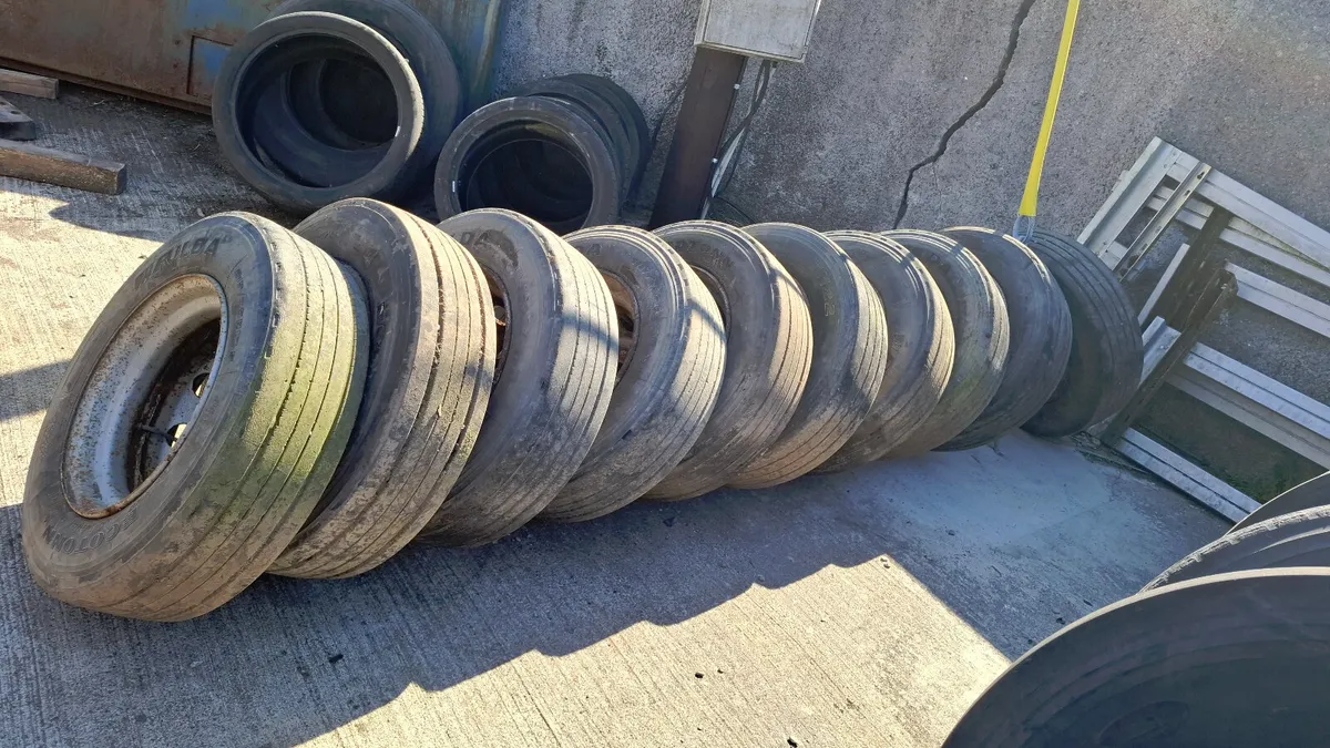 10 Stud tyres & Rims Suit Low Loader Axle - Image 3