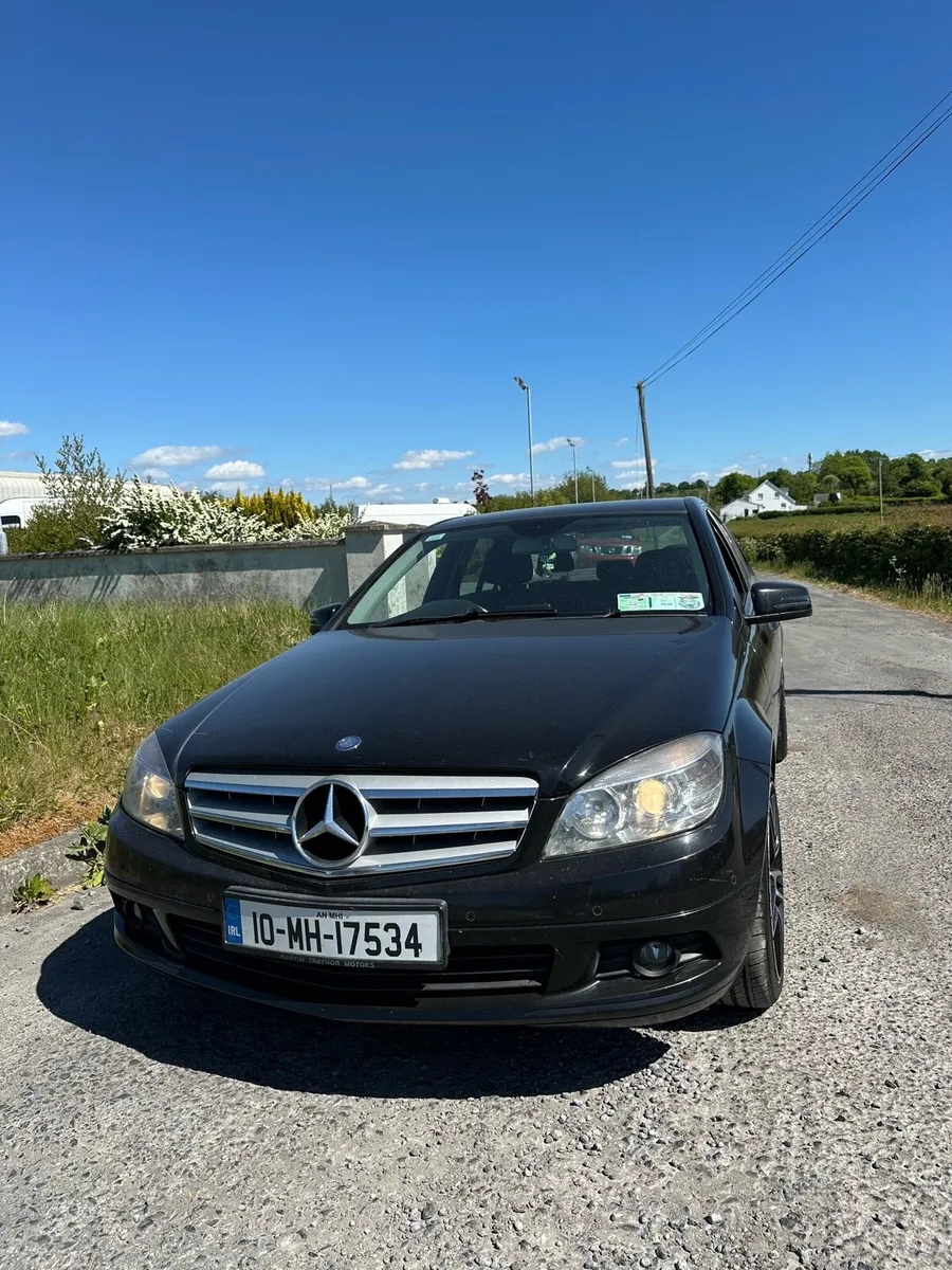 Mercedes C220 / 2.1 Diesel - Image 1