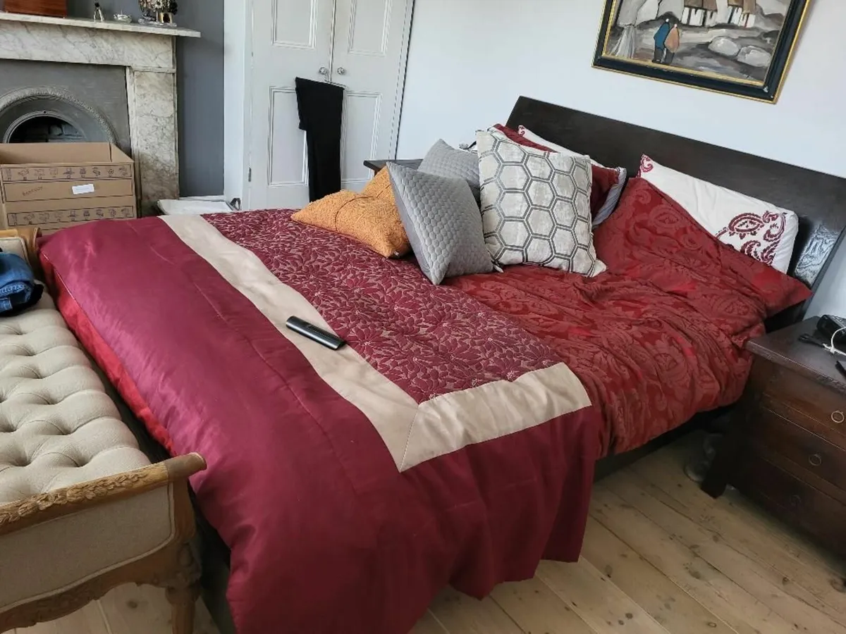 Bed and 2 Bedside Drawers - Image 1