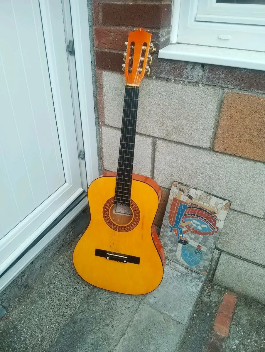 Herald 3/4 size guitar - Image 3