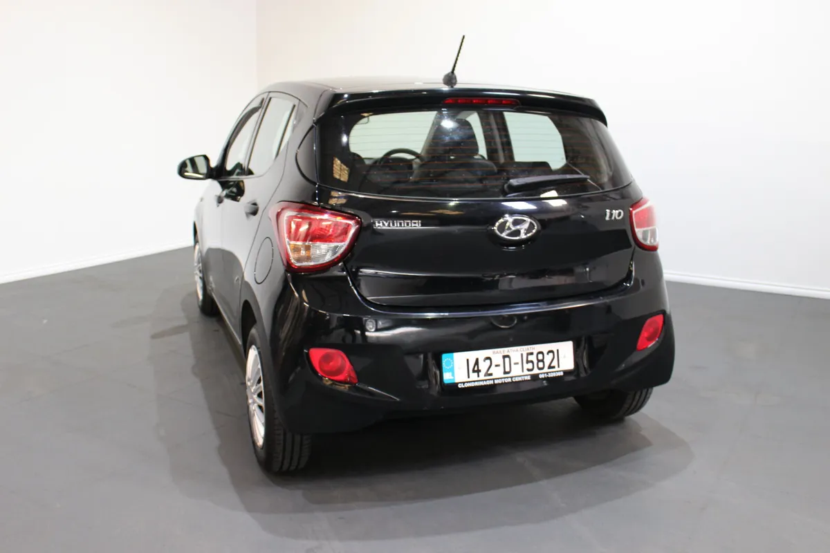 Hyundai i10 1.0L Petrol - Manual - Image 2
