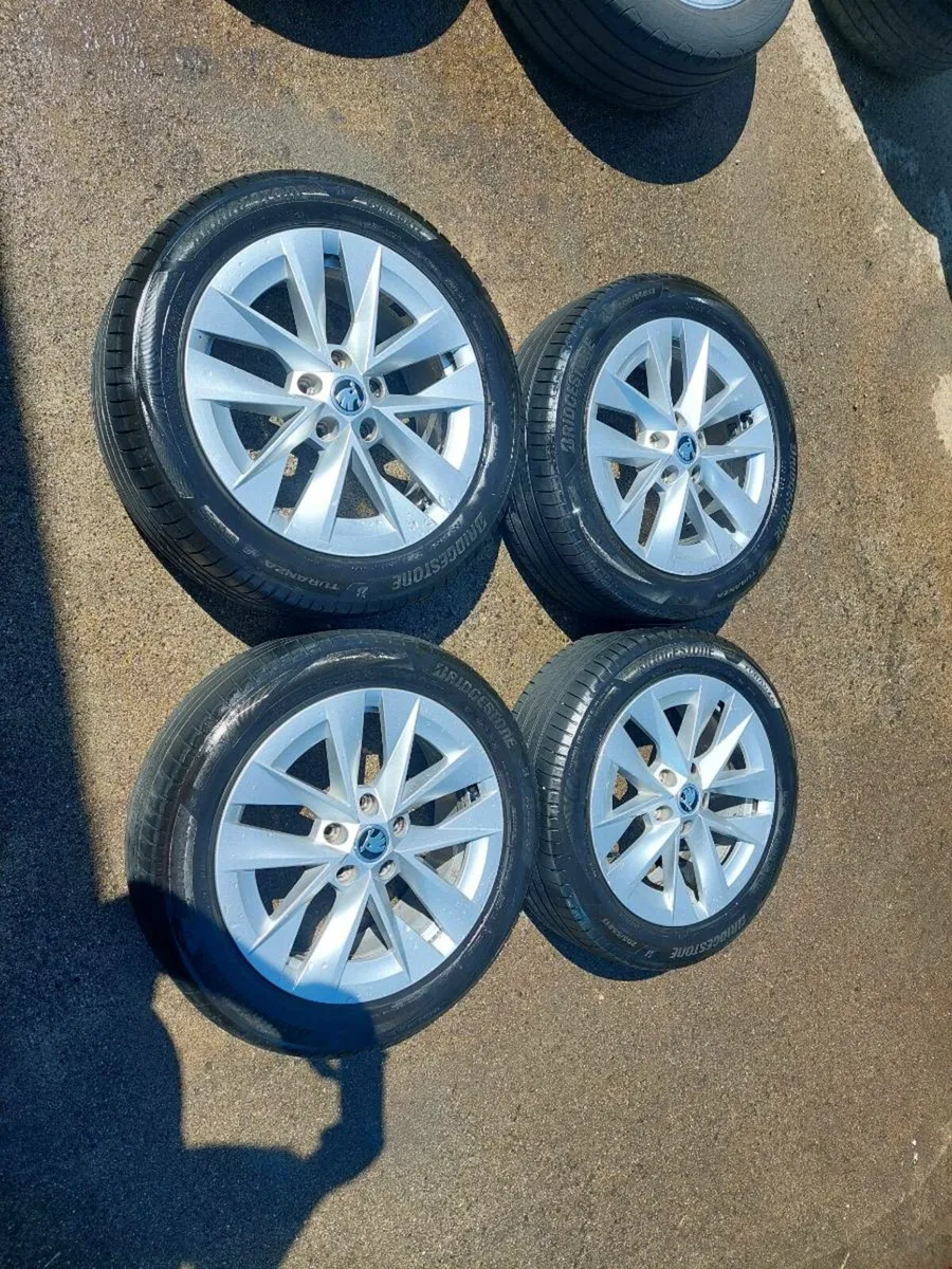 17" SKODA ALLOY WHEELS+TYRES - Image 2