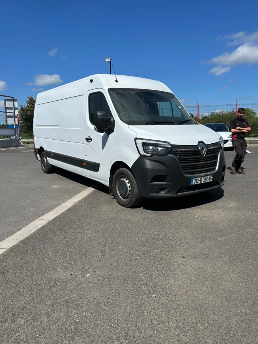 Renault Master 2021 - Image 1