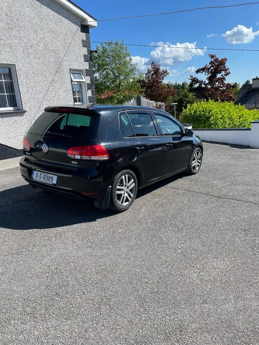 Volkswagen Golf - Image 4