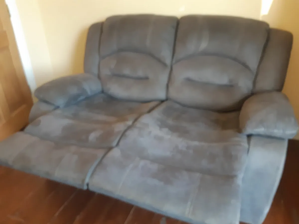 2 seater recliner sofa - Image 2