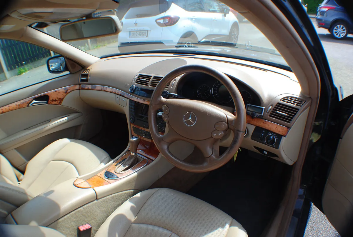 Mercedes-Benz E-Class 2006 2.1 AUTOMATIC - Image 4