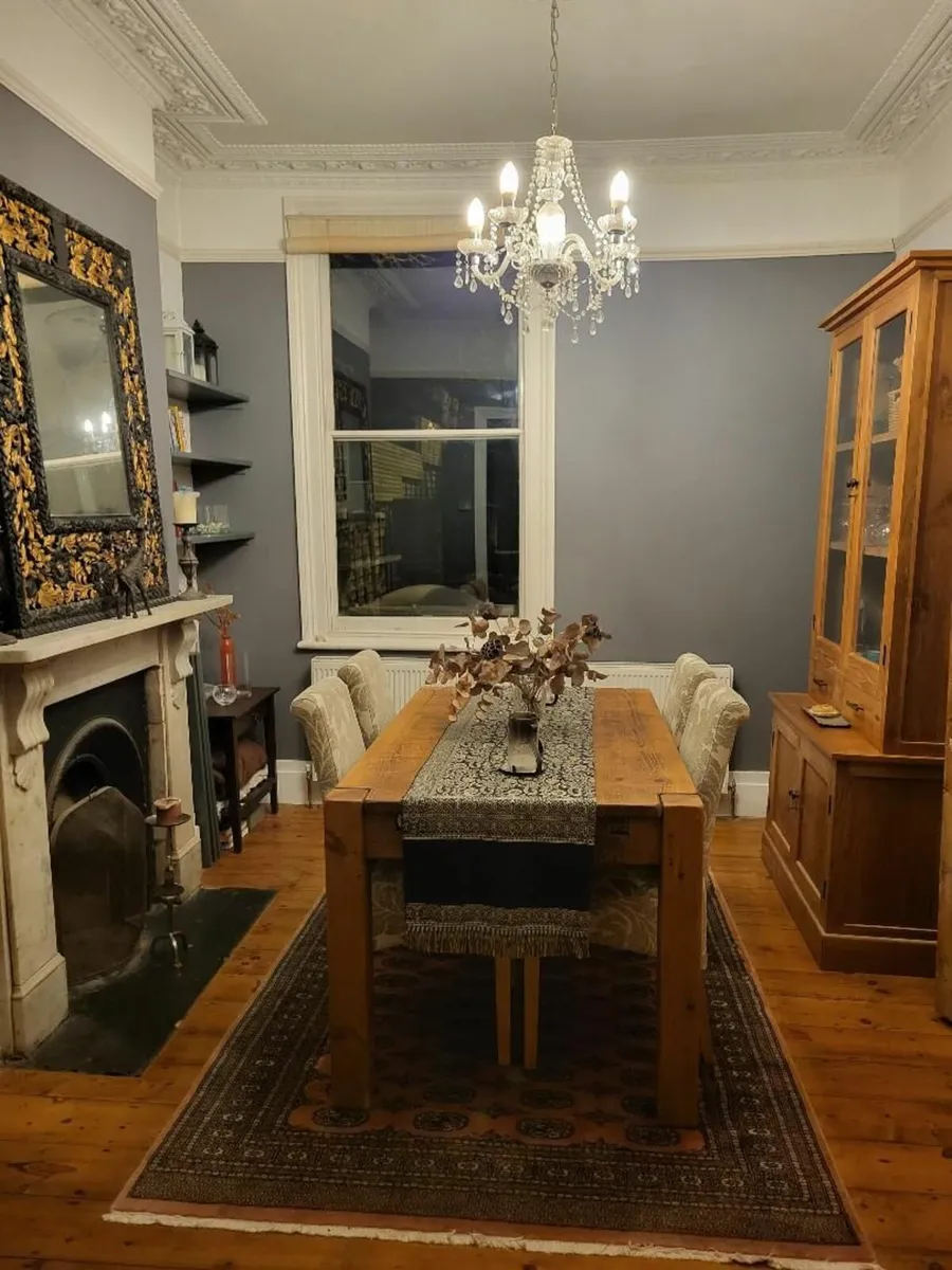 Dining table and Chairs - Image 1