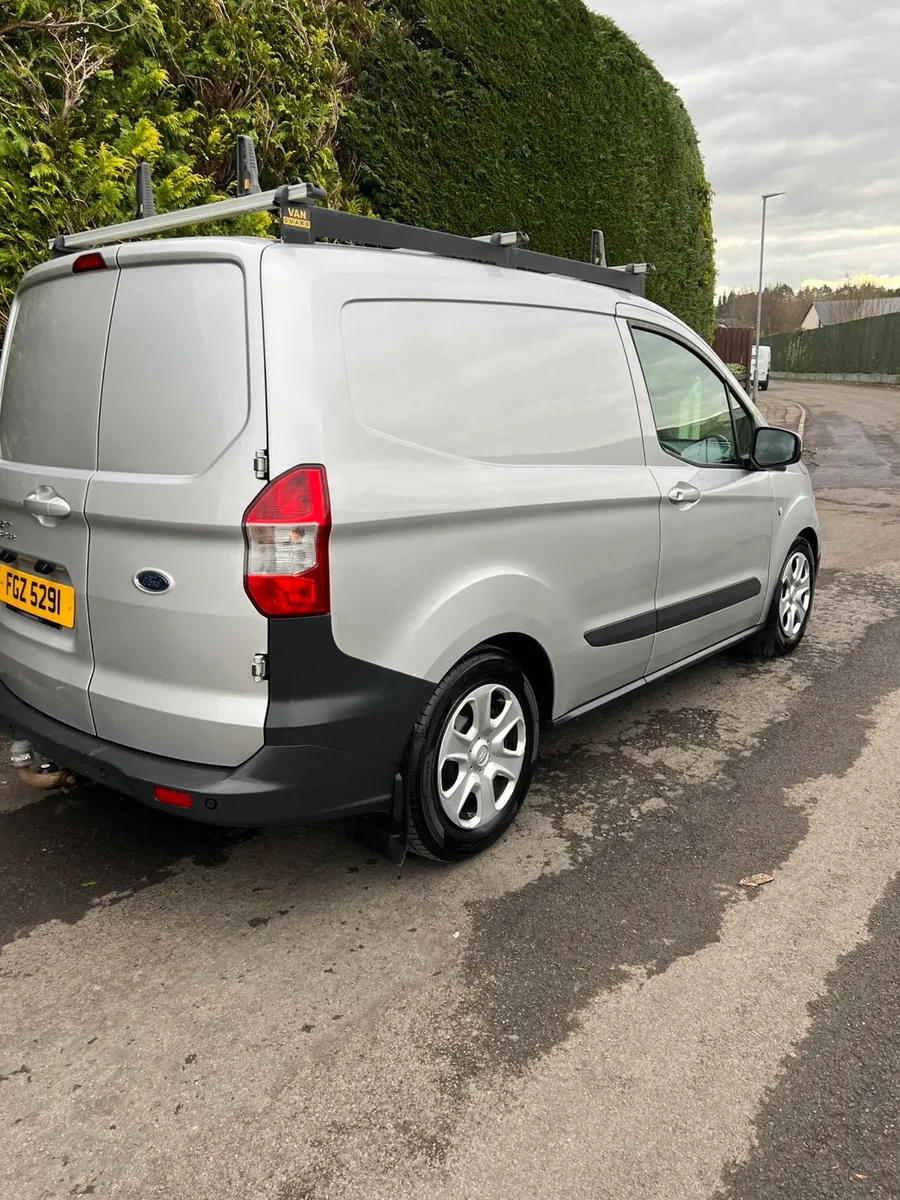 Ford transit courier (trend)berlingo partner caddy - Image 4