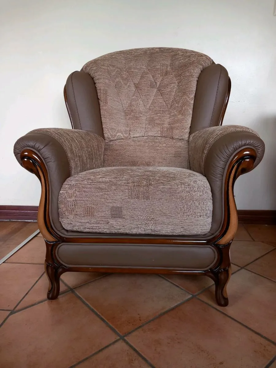 Furniture 3 piece suite - Image 4