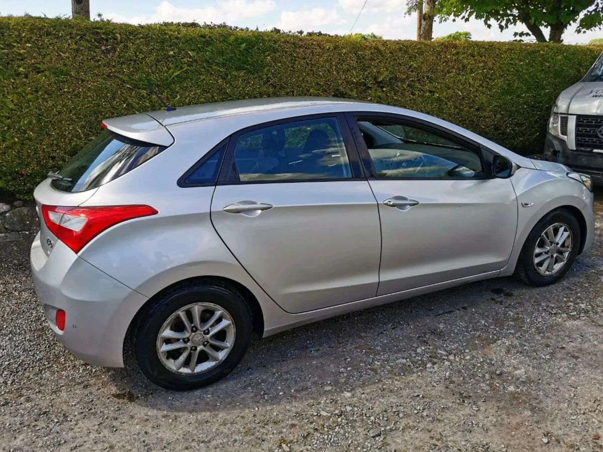 132 Hyundai İ30 - Image 2