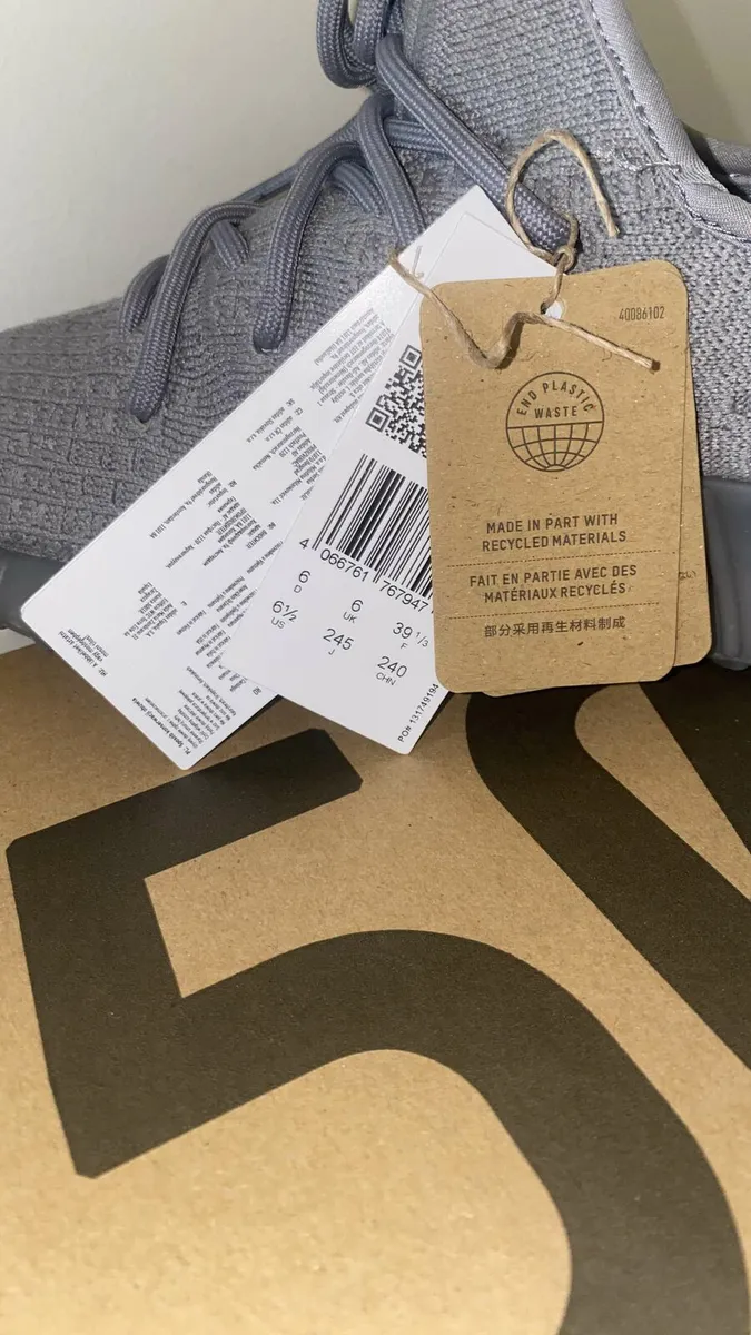 Yeezy Boost 350 VS Grey Size 6 - Image 4