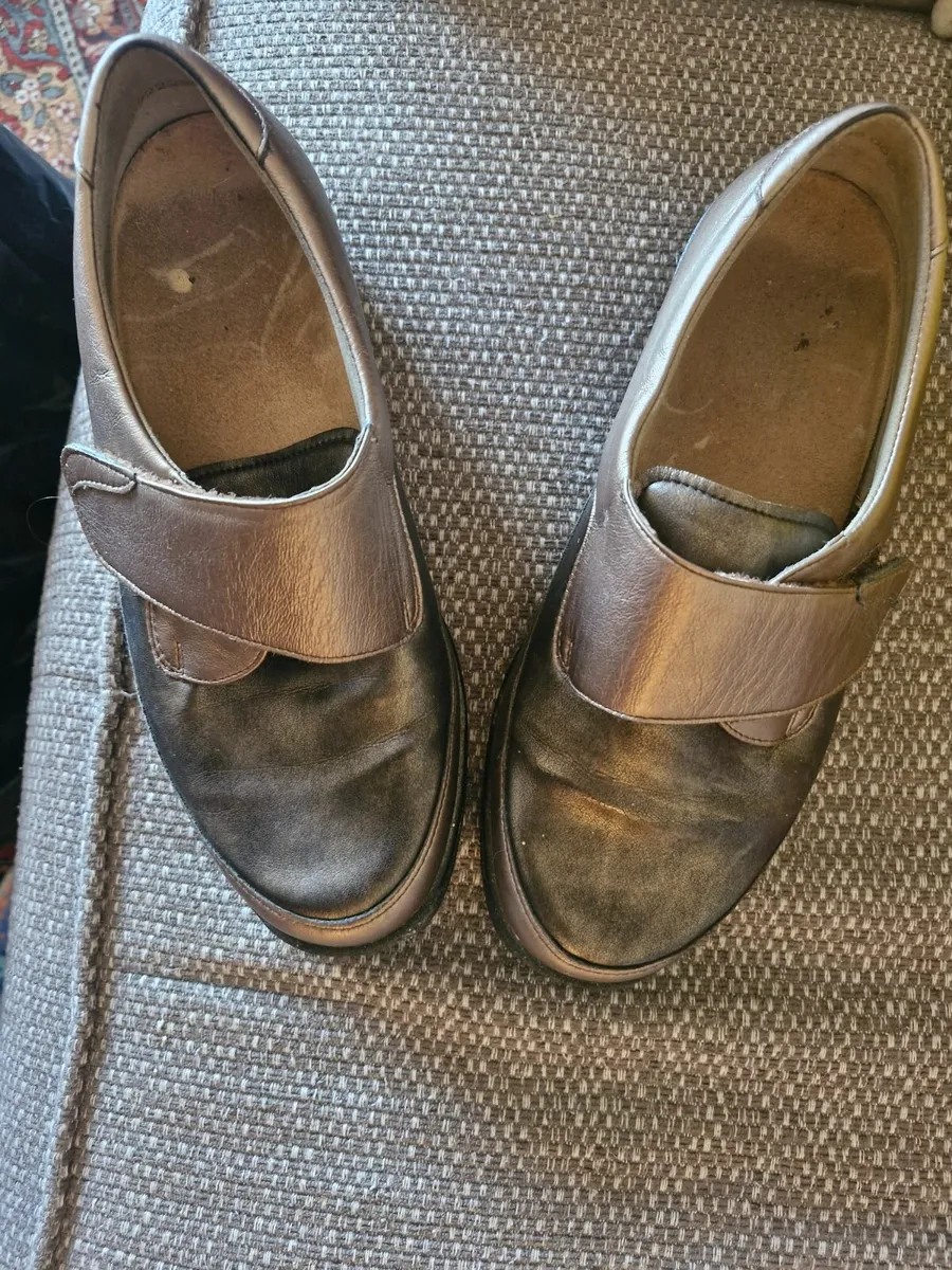 Ladies footwear - Image 4