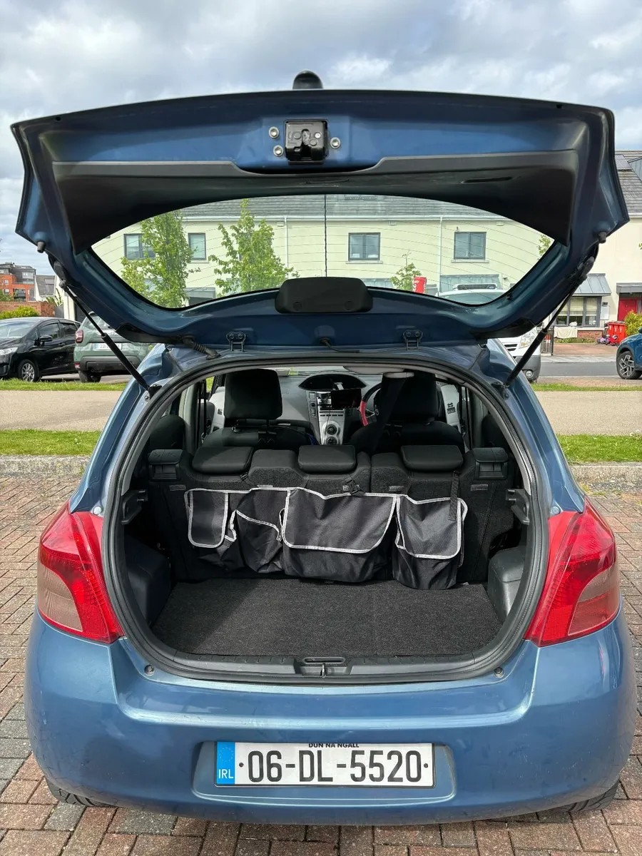 Toyota Yaris 2006 - Image 3
