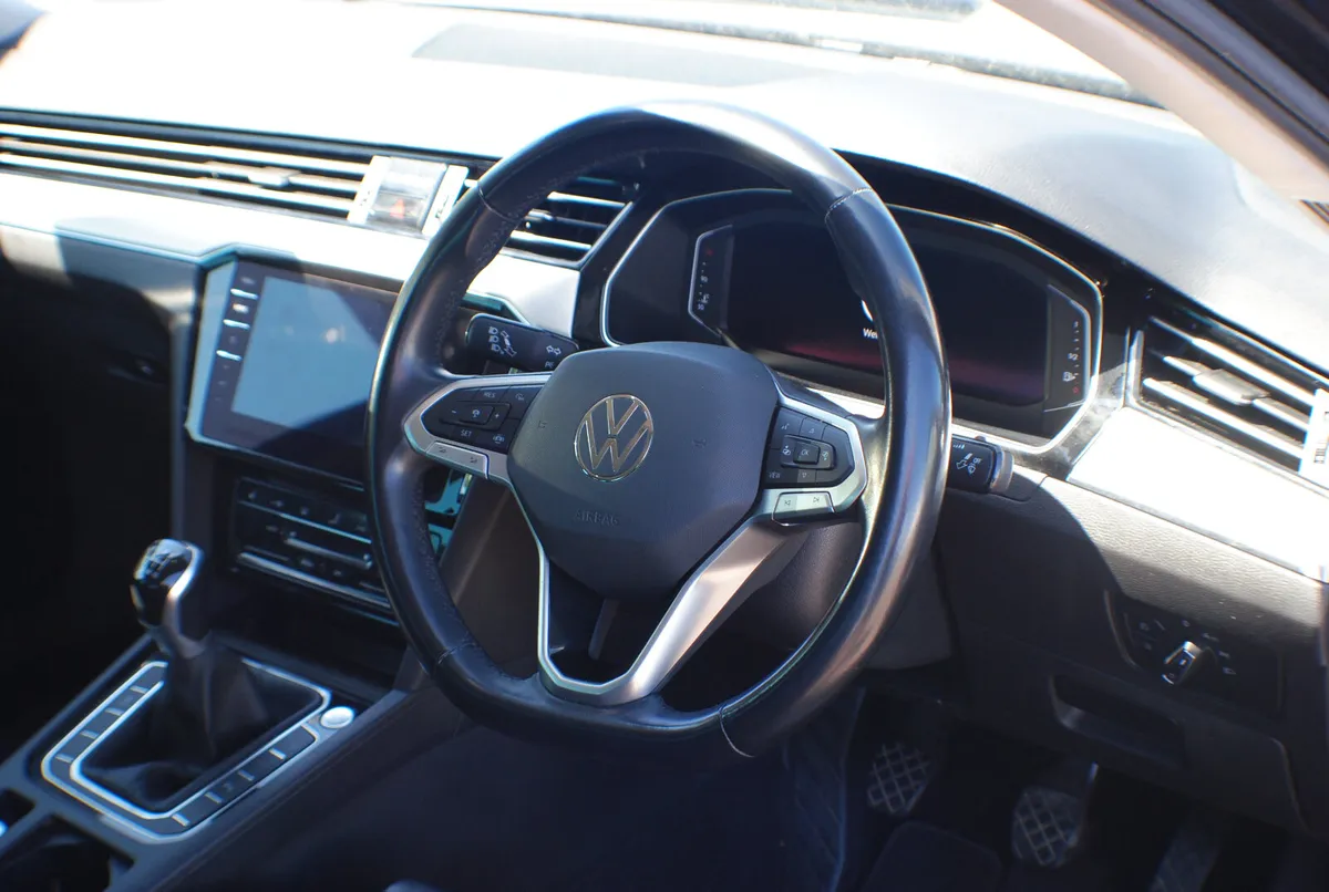 Volkswagen Passat 2021 2.0 TDI ELEGANCE 5DR SALOON - Image 4