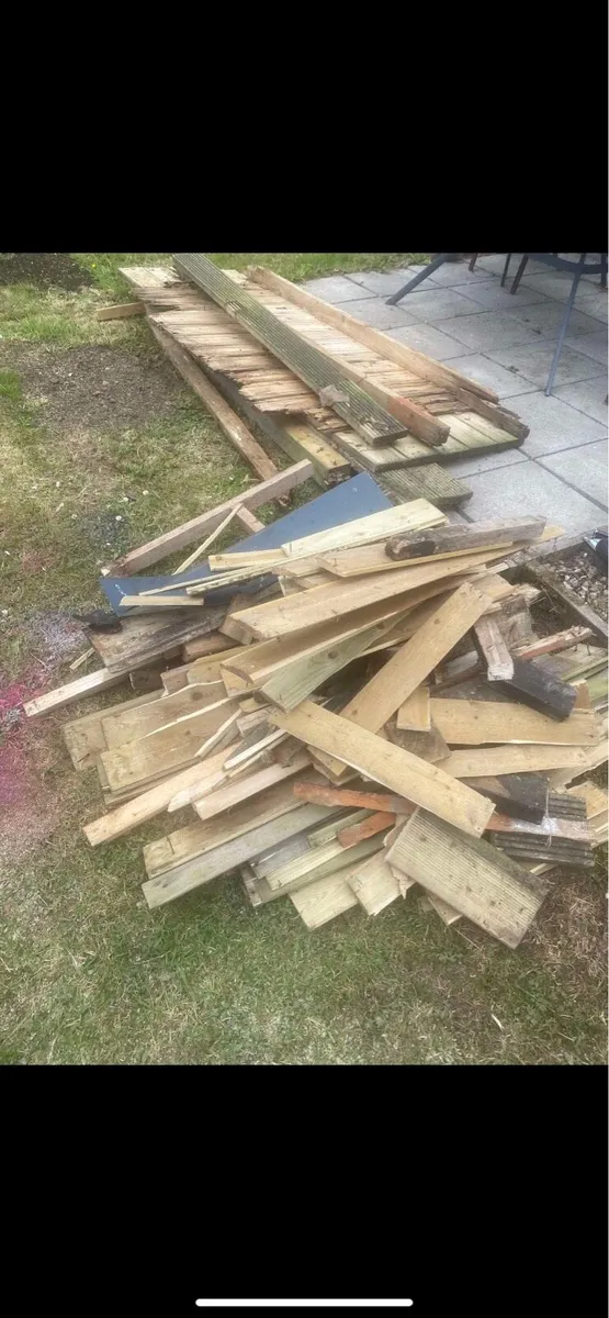 Free Wood - Image 1