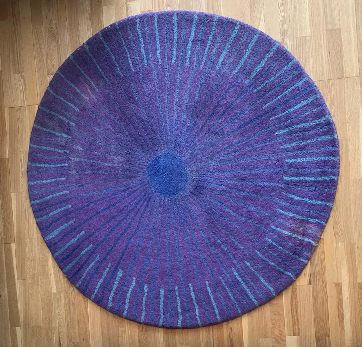 Verner Panton circular rug for Habitat - Image 2