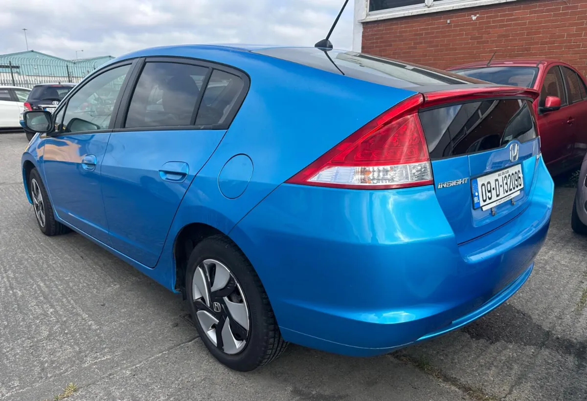 Honda Insight 2009 Hybrid/ New Nct/ warranty. - Image 4