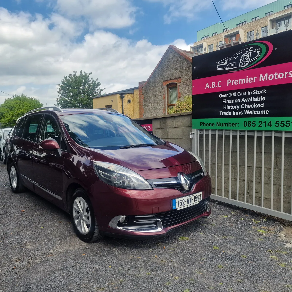 Renault Grand Scenic 2015 1 Owner - Image 1