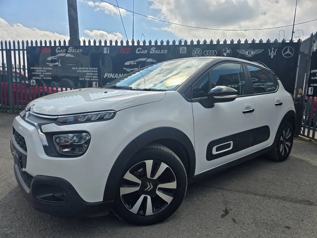 231 Citroen C3 1.2 AUTO - Image 1