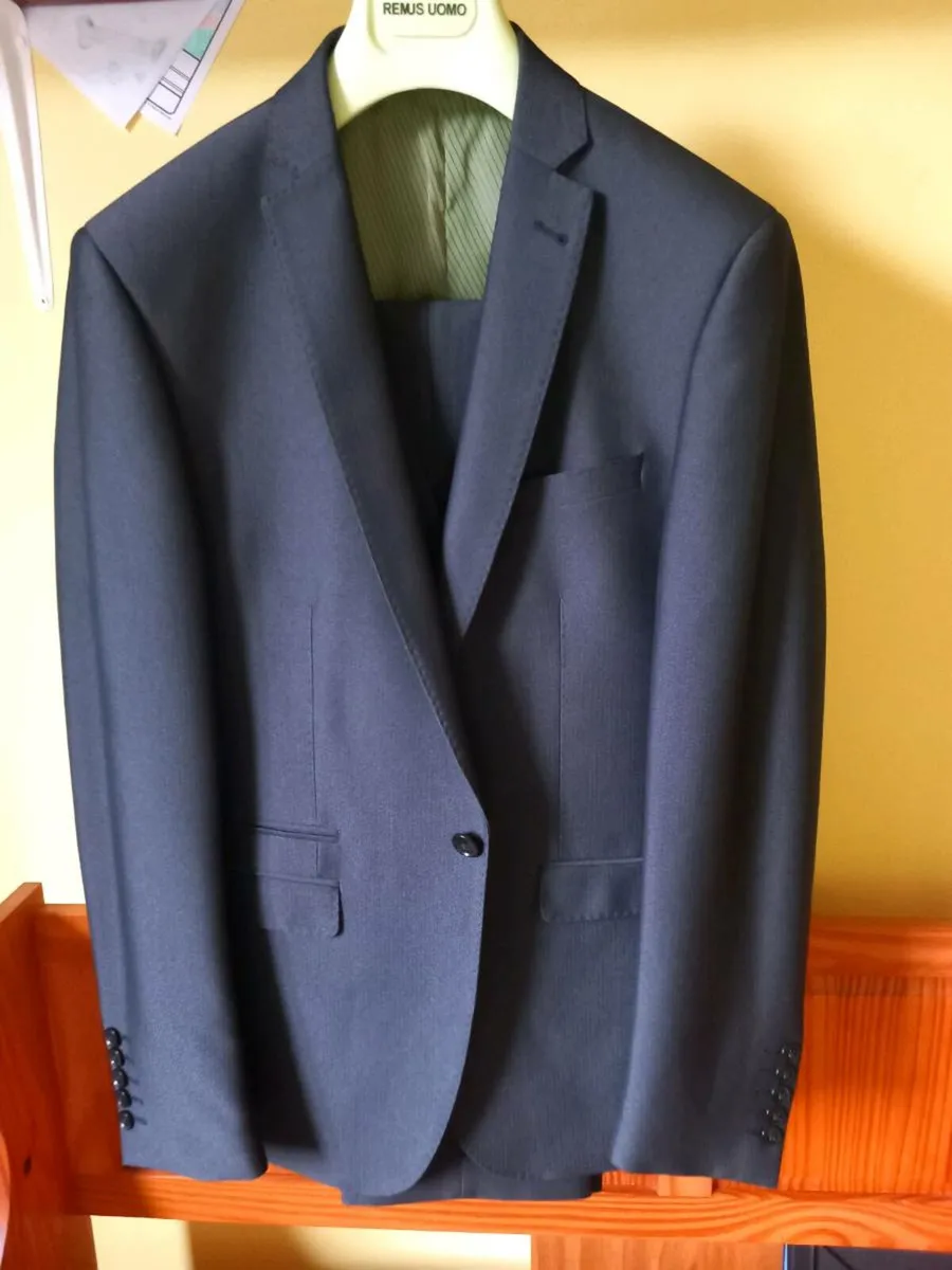 3 piece suit lads REMUS UOM - Image 1