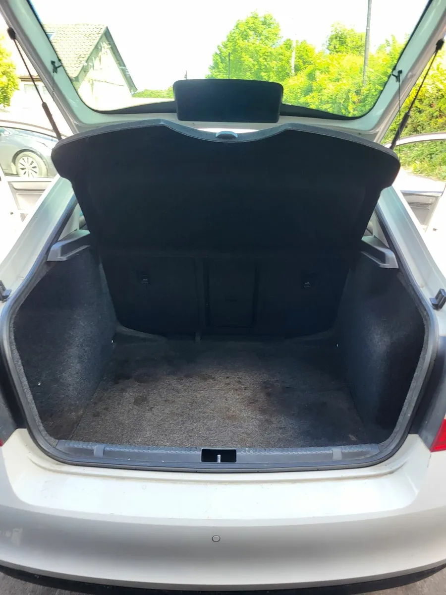 Skoda Rapid 2013 - Image 3