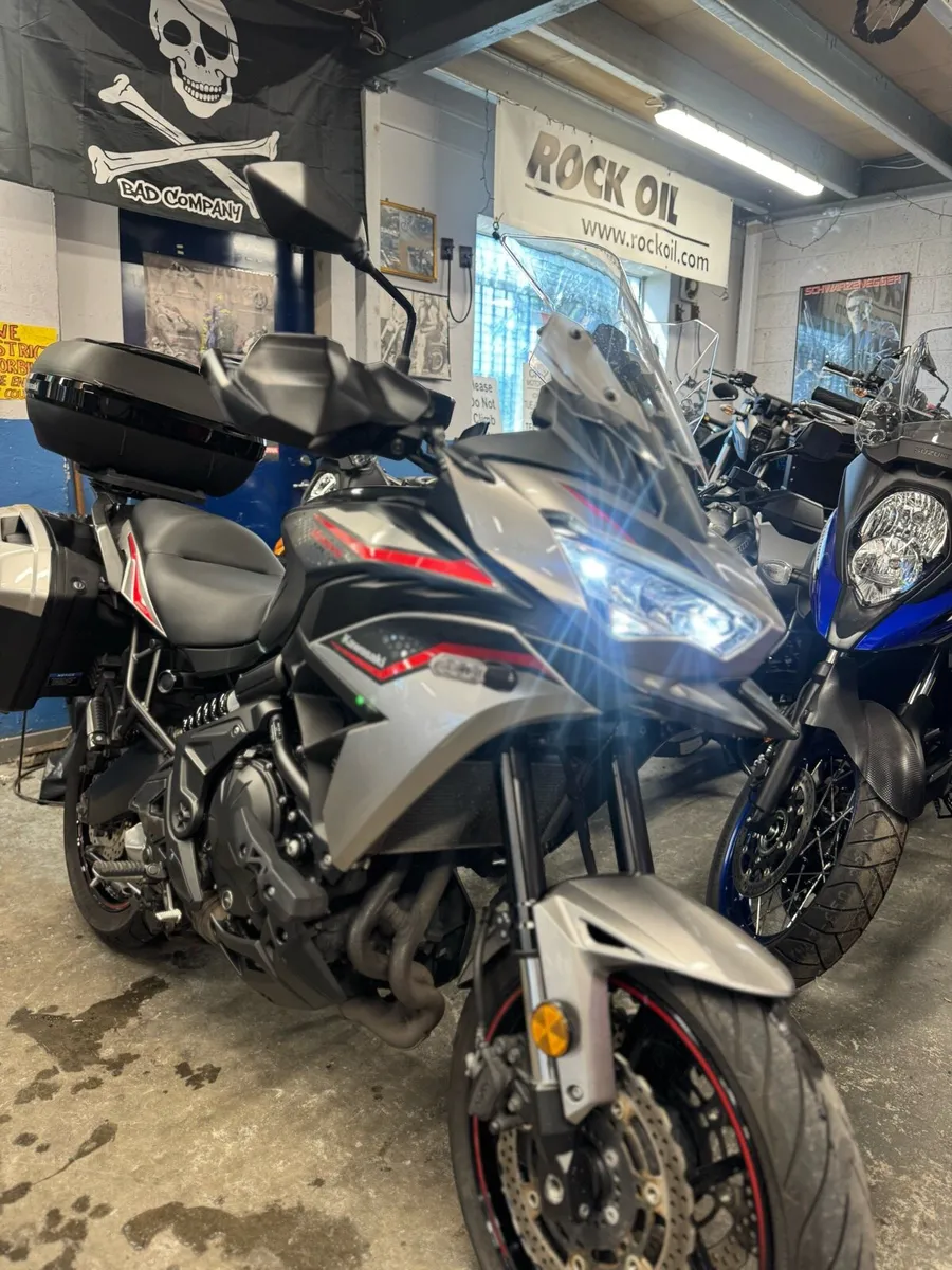 2022 Kawasaki Versys 650 GT - Image 2