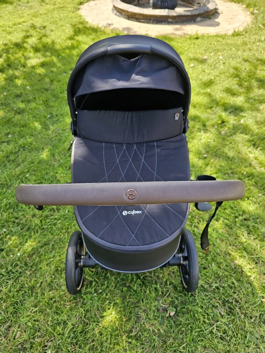 Cybex Priam travel system, carrycot, buggy, footmu - Image 3