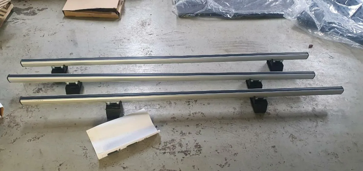 Fiat Ducato roof bars x3 - Image 2