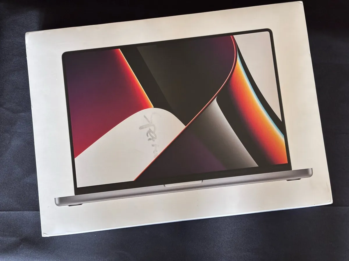 MacBook Pro M1 32GB Ram 1TB SSD - Boxed AppleCare - Image 1