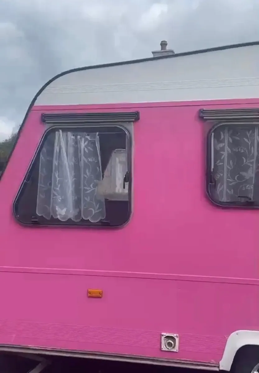 Touring caravan - Image 3
