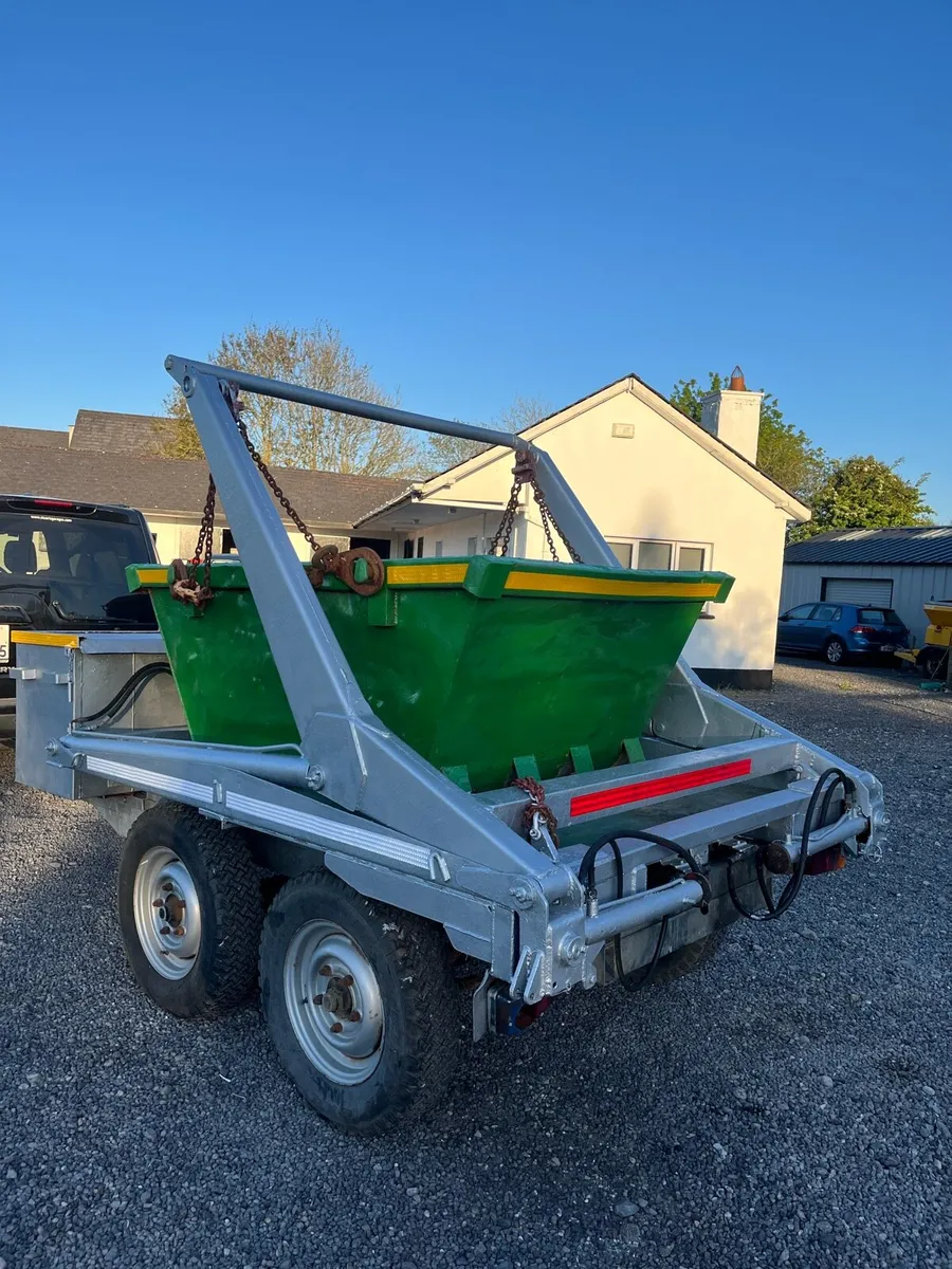 Skip trailer - Image 1