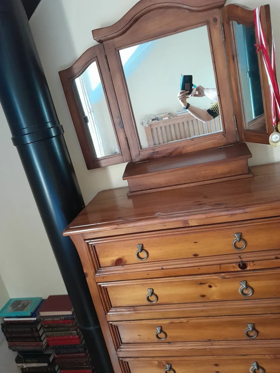Chest of Drawers - Image 2