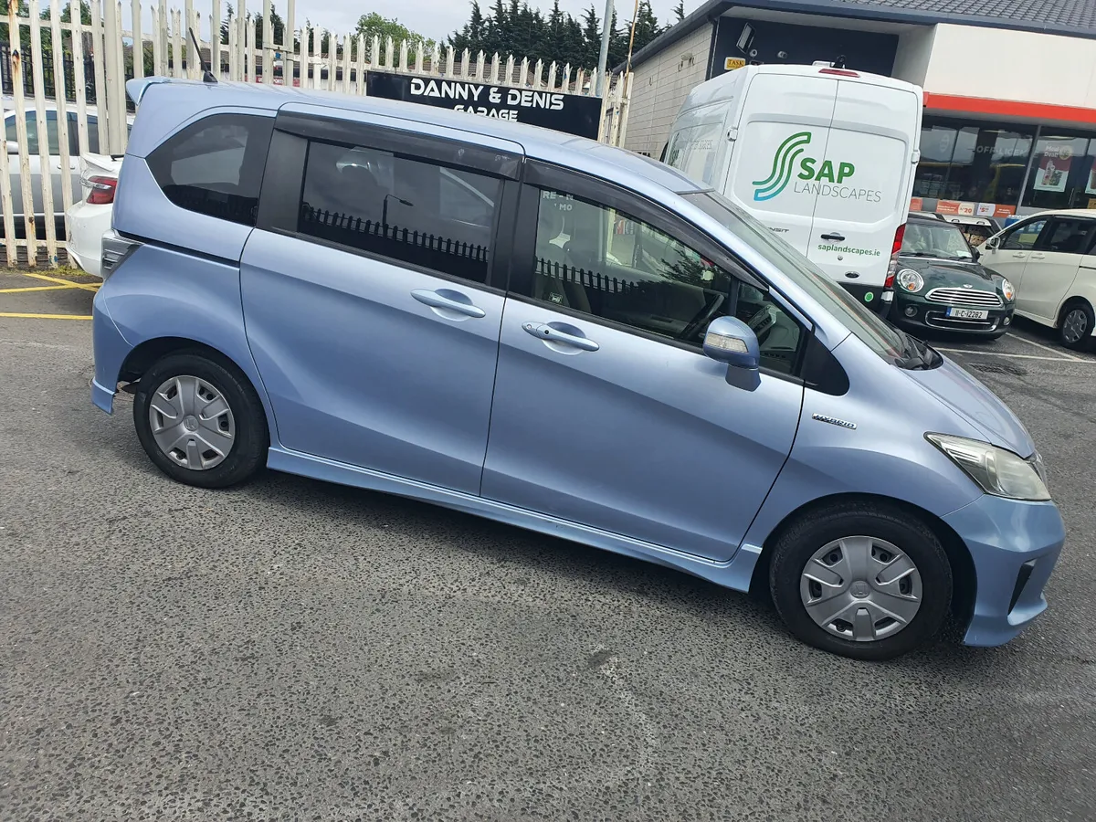 Honda Freed 2014 6 Seater - Image 3