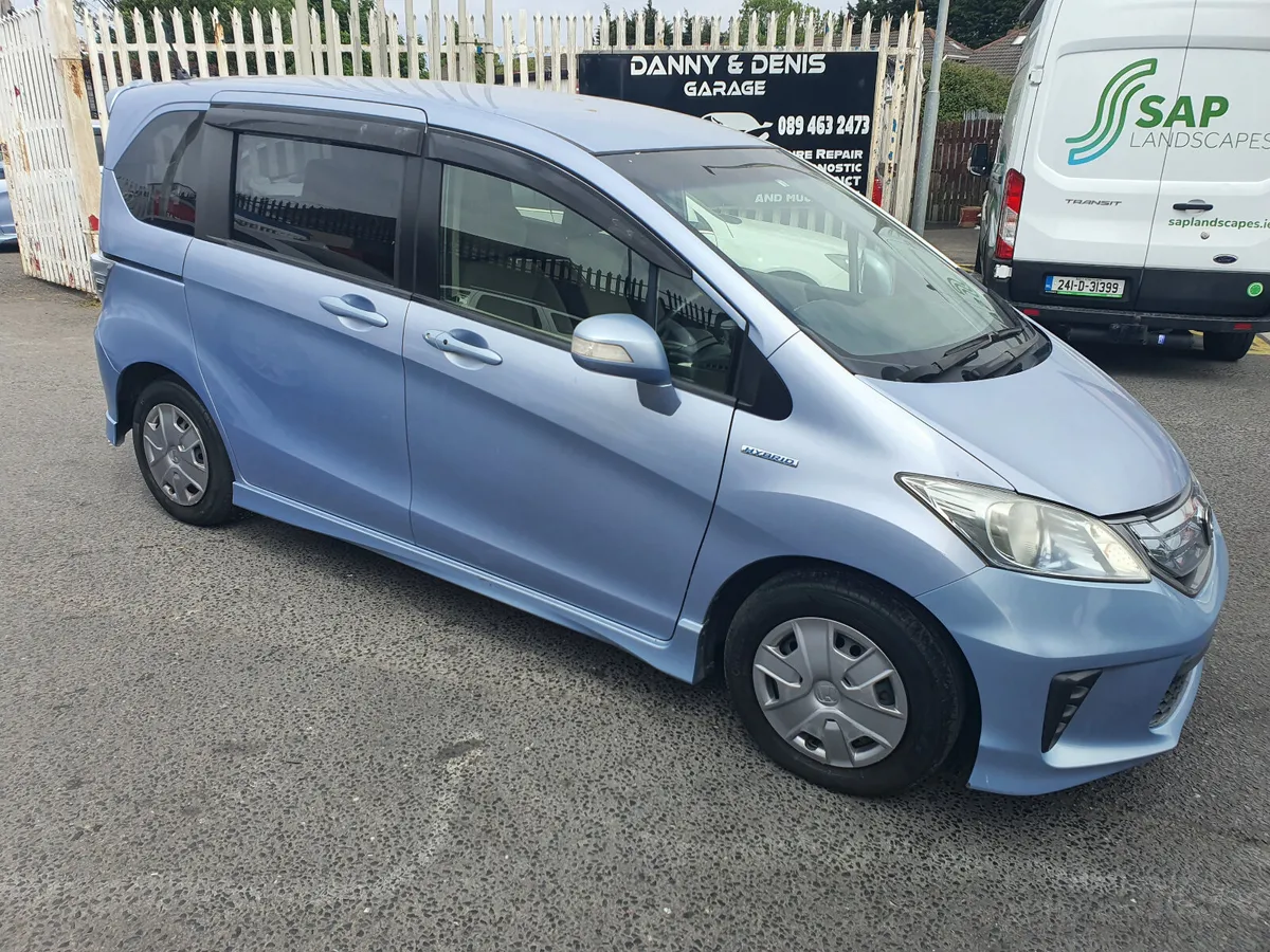 Honda Freed 2014 6 Seater - Image 4