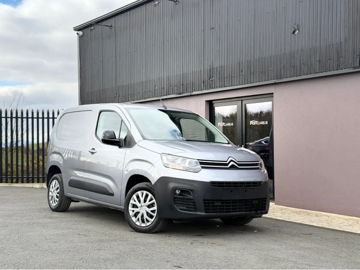 Citroen Berlingo 1000 EPRISE PRO €17750 Plus Vat - Image 3