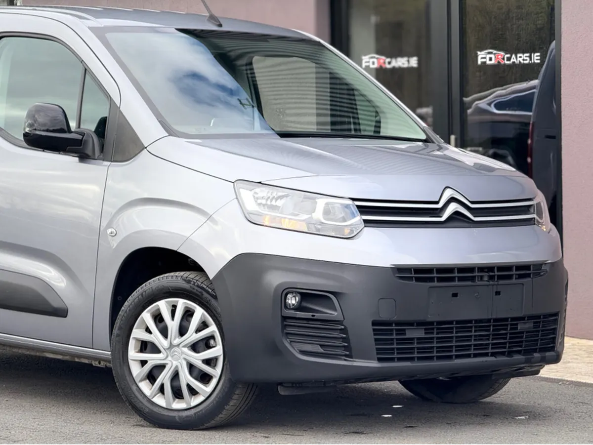 Citroen Berlingo 1000 EPRISE PRO €17750 Plus Vat - Image 4