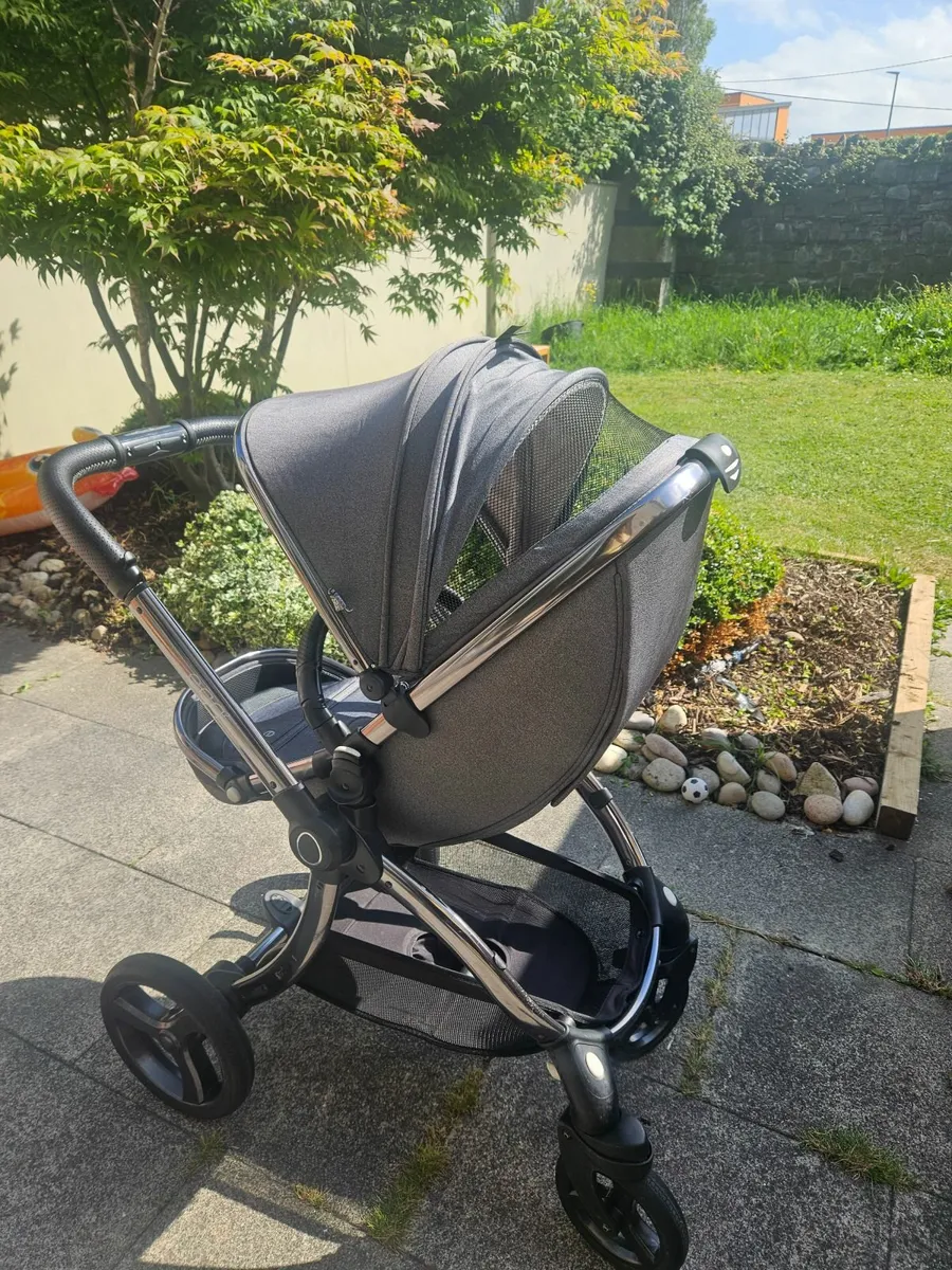Egg 2 Stroller Buggy & Carrycot - Image 3
