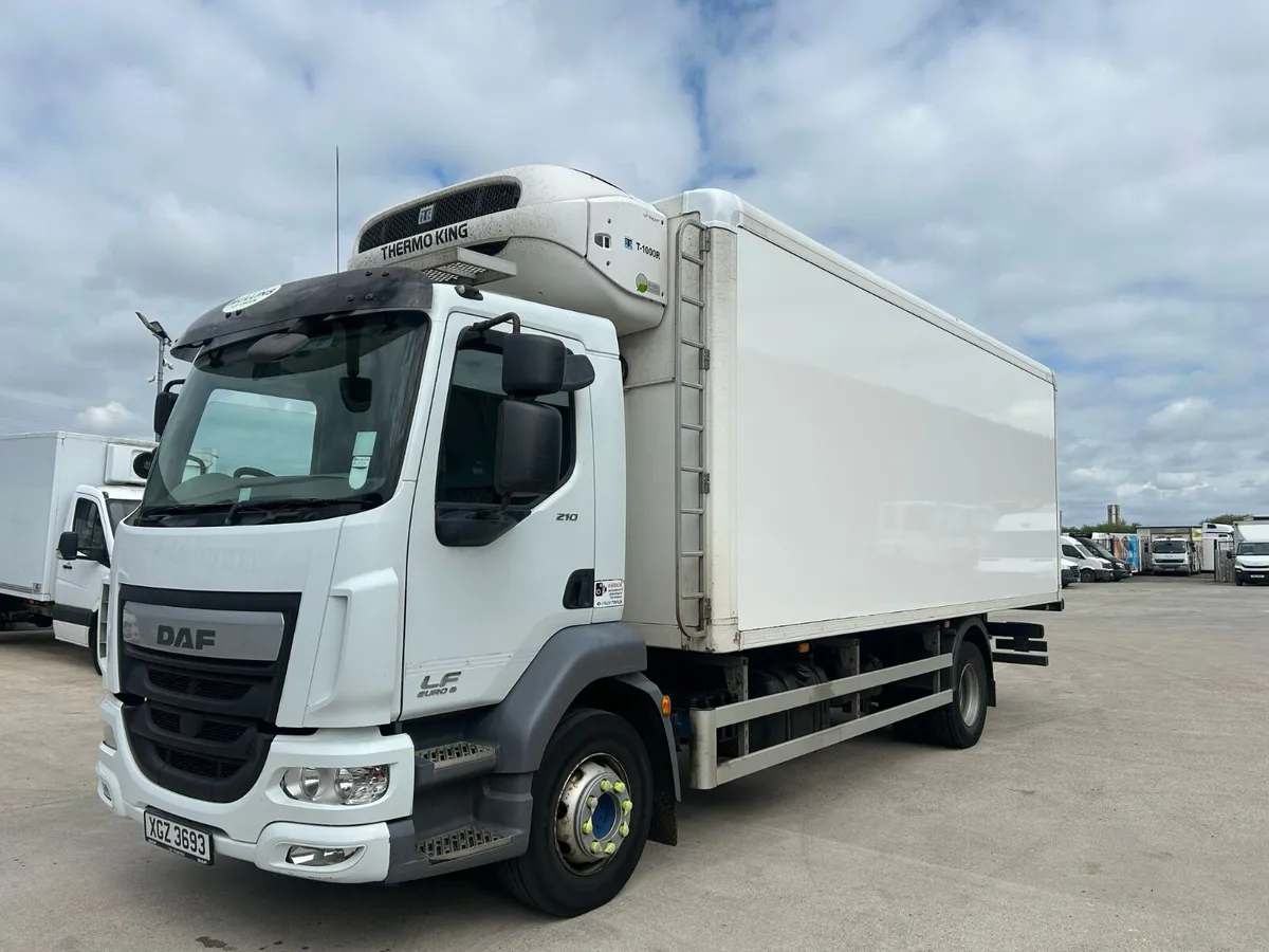 AUGUST 2017 DAF LF 210 FRIDGE - Image 3