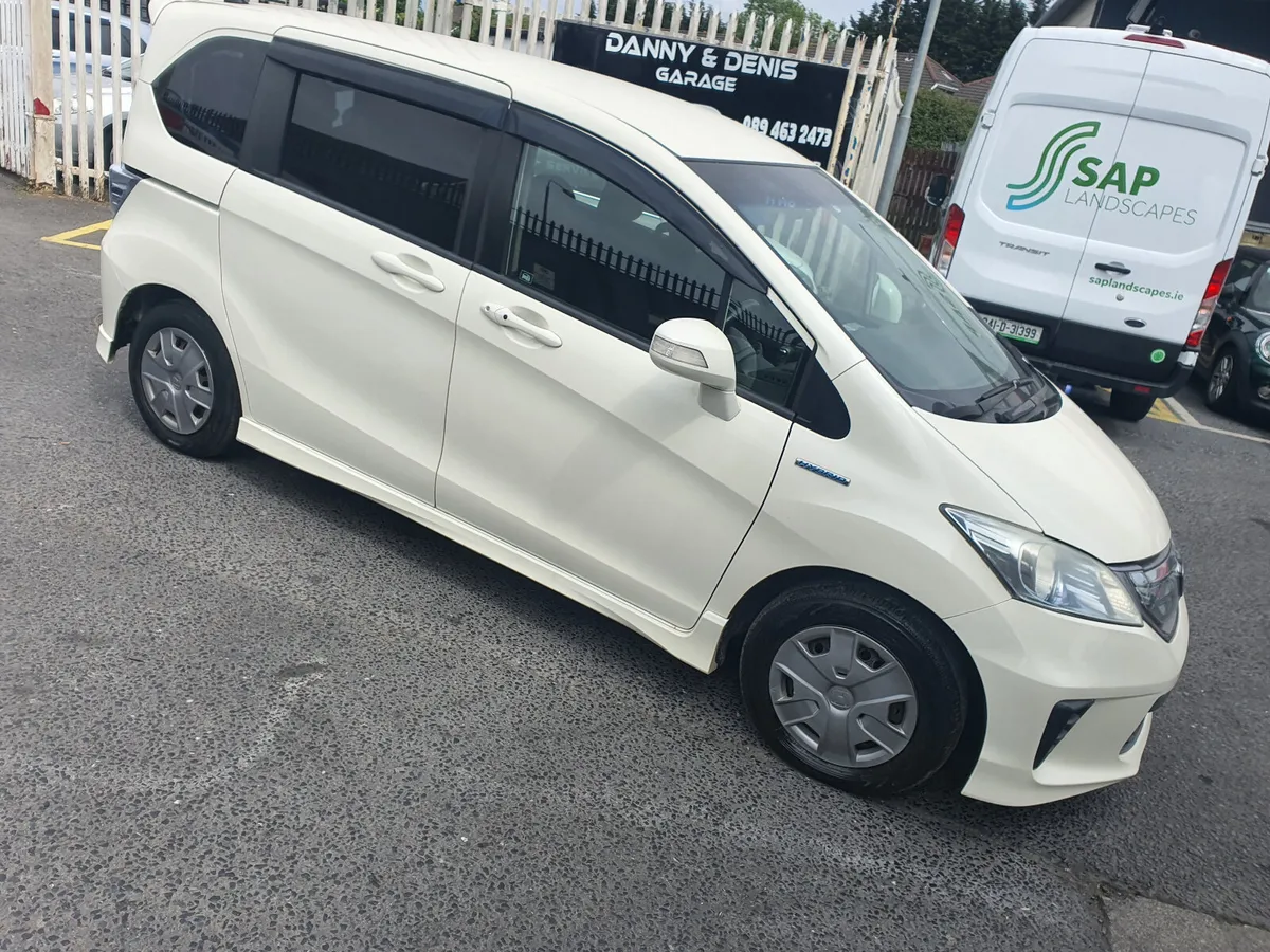 Honda Freed 2011 new nct 6 seater - Image 1